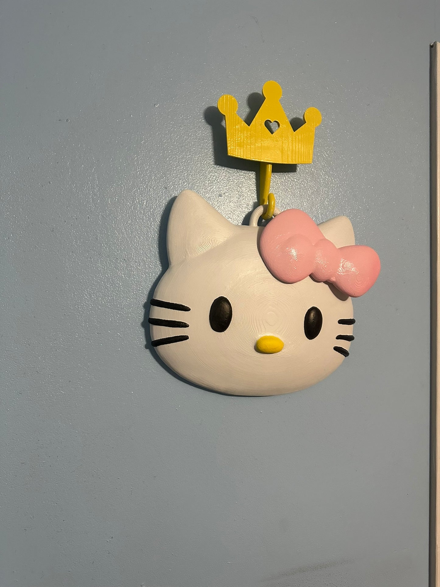 🎀 Giant Hello Kitty Wall Medallion with Hook – Hand-Painted & Purr-fectly Adorable!
